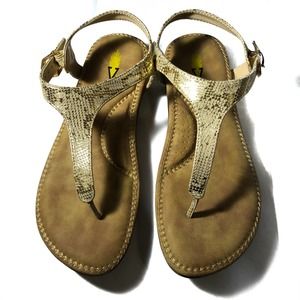 Volatile snakeskin print sandals. Size 8.